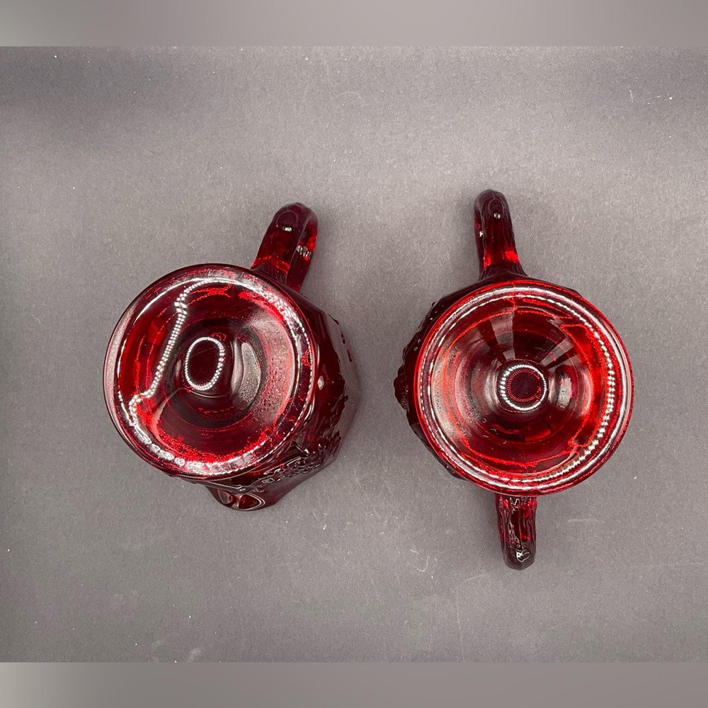 VINTAGE L.G. WRIGHT PANEL GRAPE RUBY RED SUGAR AND CREAMER - Picture 3 of 7